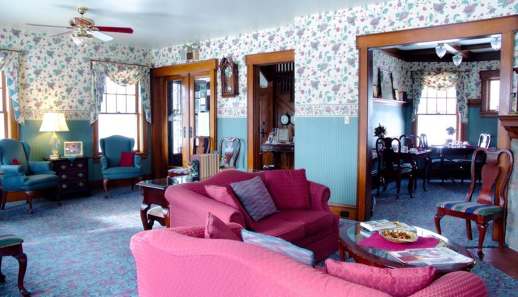 Arbor Hill Inn La Porte Екстериор снимка