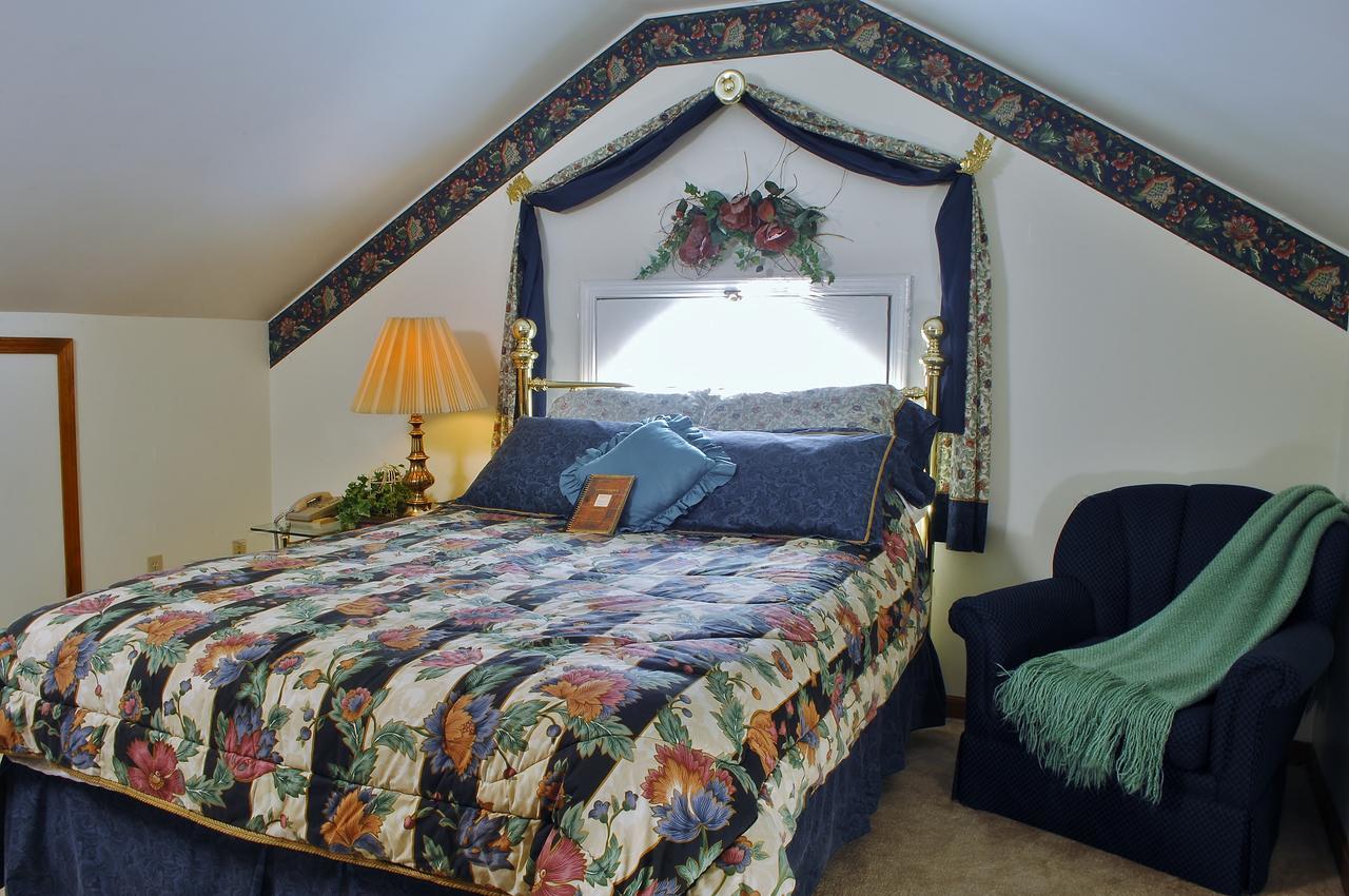 Arbor Hill Inn La Porte Екстериор снимка