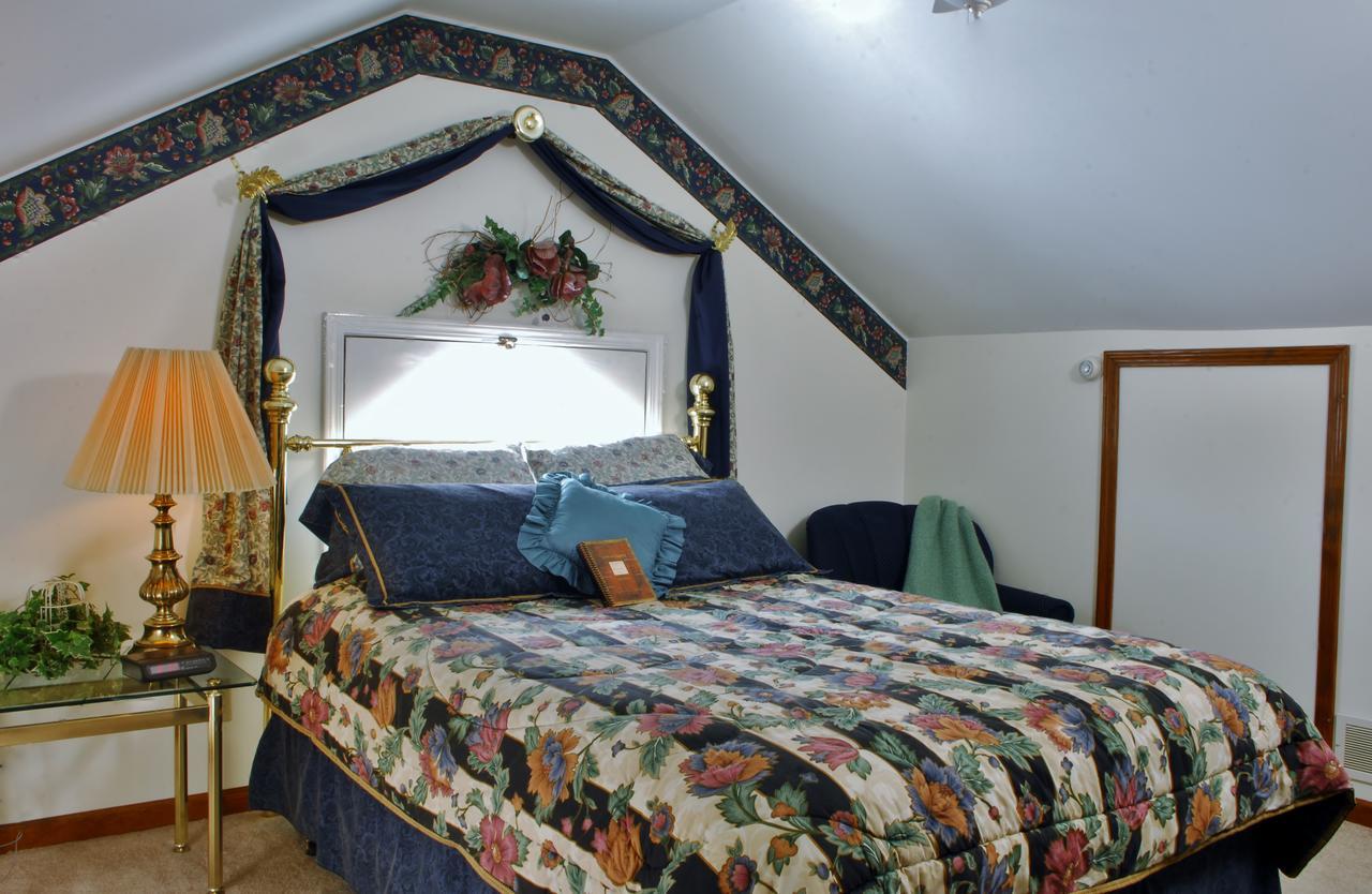 Arbor Hill Inn La Porte Екстериор снимка