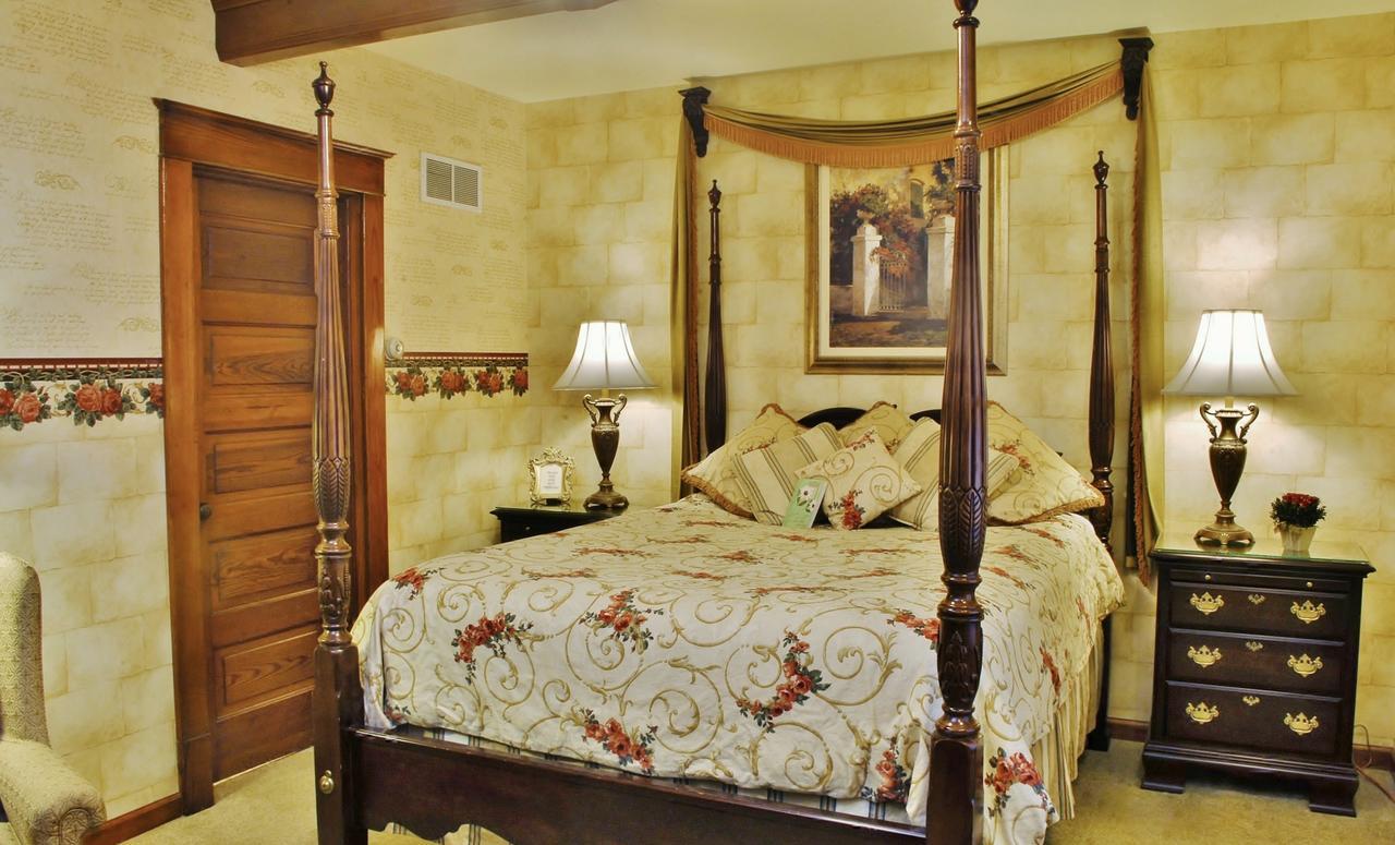 Arbor Hill Inn La Porte Екстериор снимка