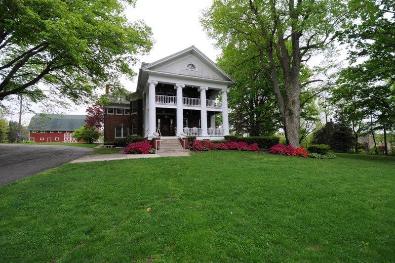 Arbor Hill Inn La Porte Екстериор снимка