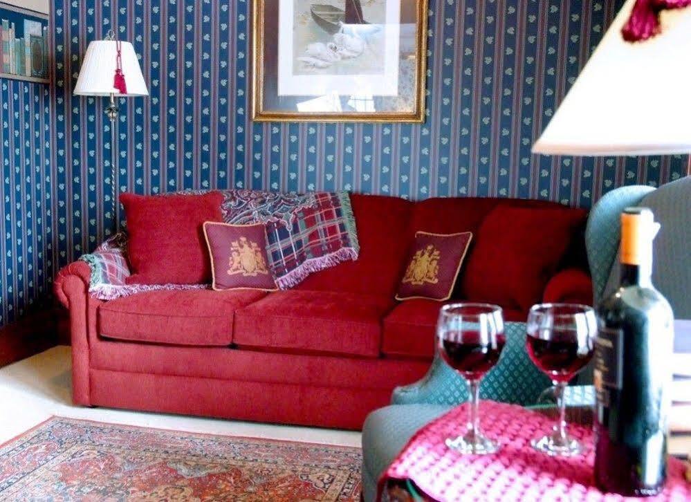 Arbor Hill Inn La Porte Екстериор снимка